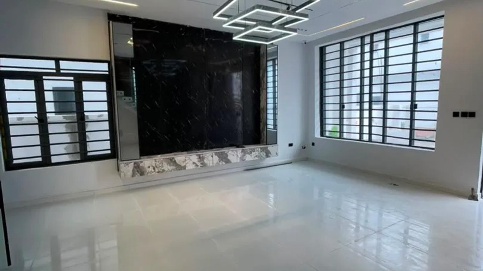 4 Bedroom Fully Detached Duplex