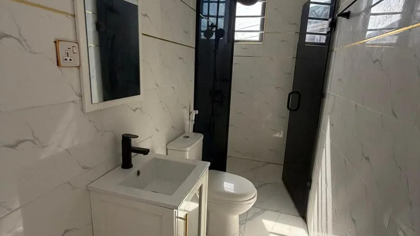 5 Bedroom Fully Detached Duplex