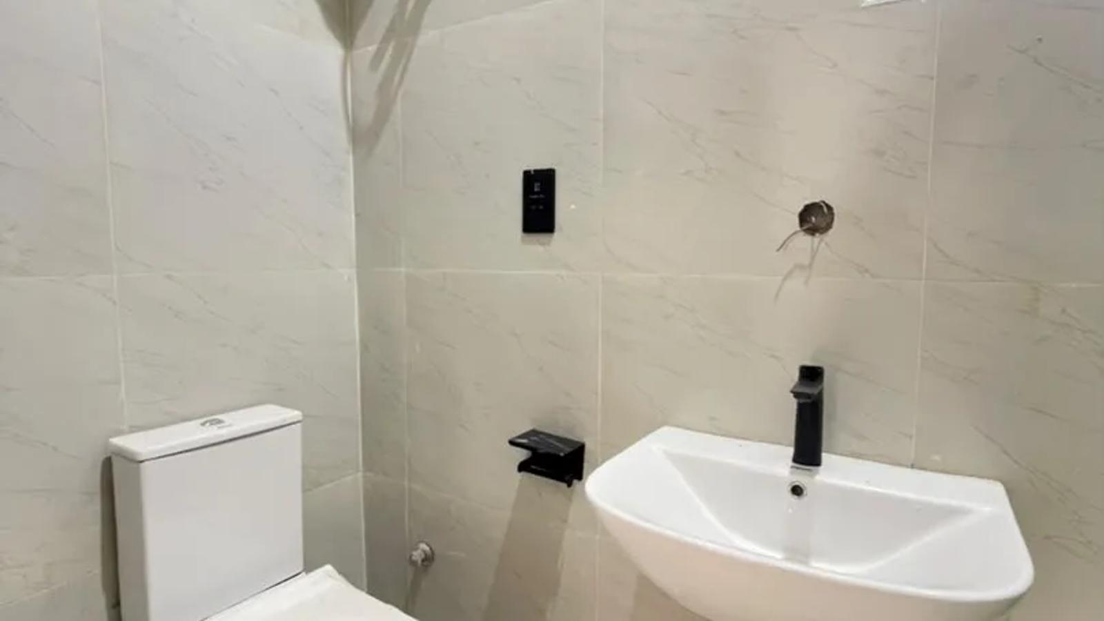 4 BEDROOM TERRACE DUPLEX