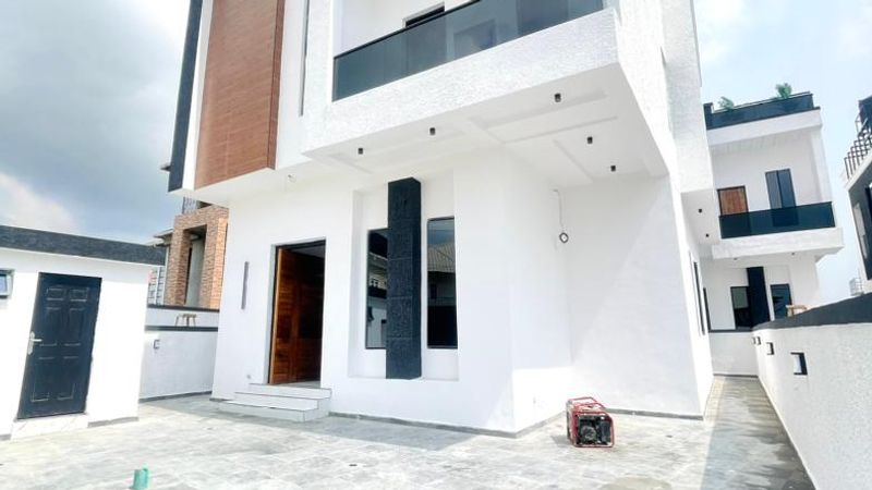4 Bedroom Fully Detached Duplex