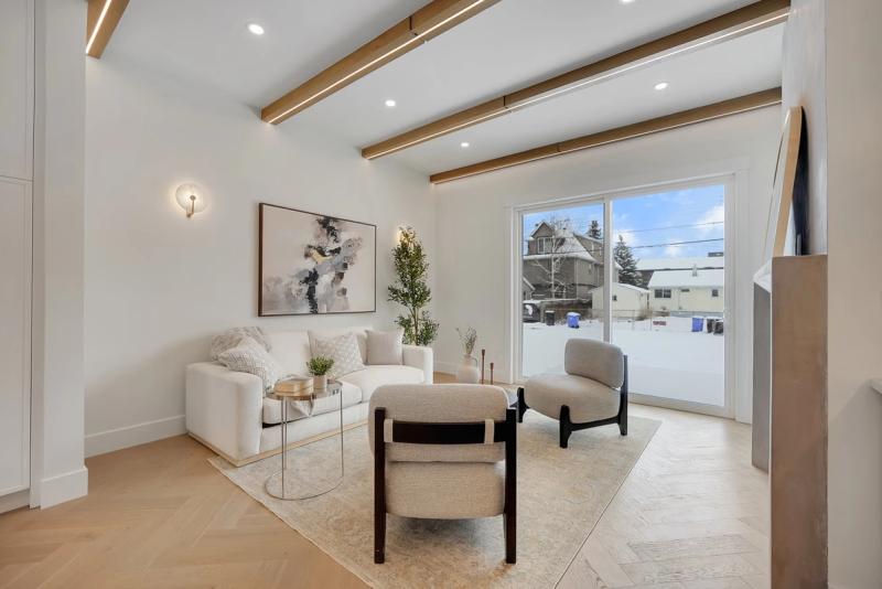 Living & Great Rooms