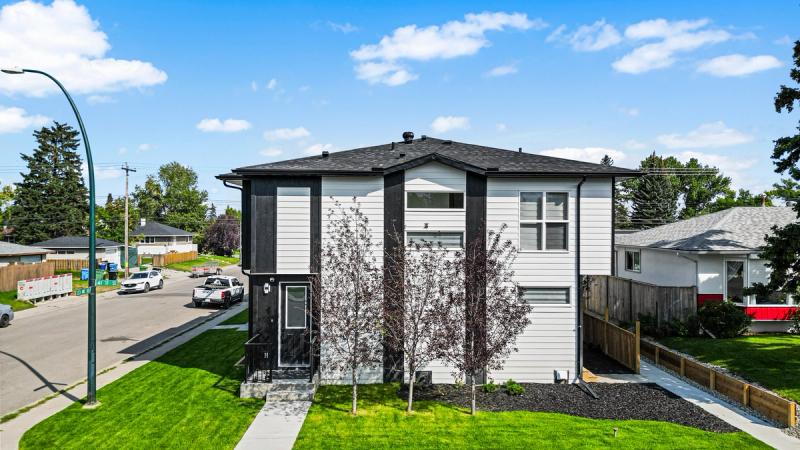2402 41 St SE (4-plex) photo 2