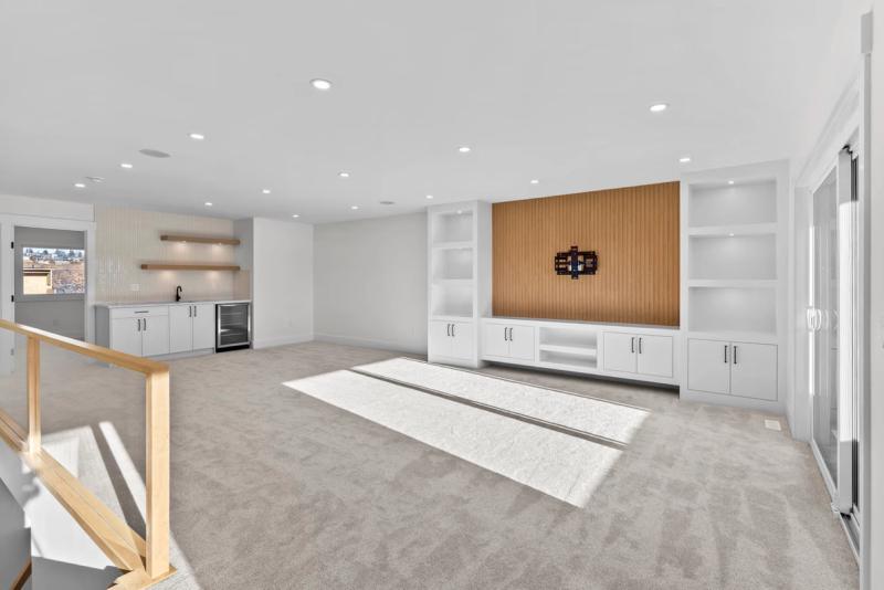 Living & Great Rooms