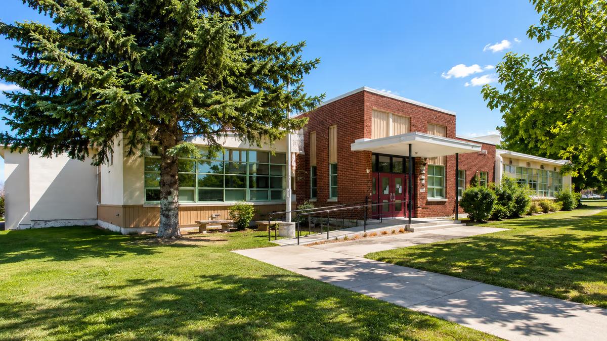 Schools in Killarney, Calgary