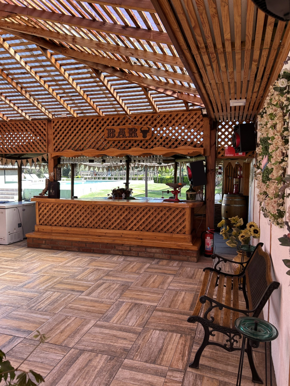 Bar