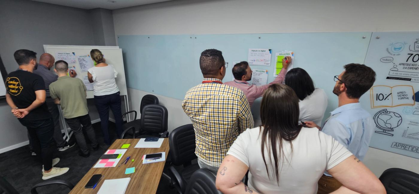 Comunicação que não decide, não vende e não engaja: o custo invisível das mensagens confusas nas empresas