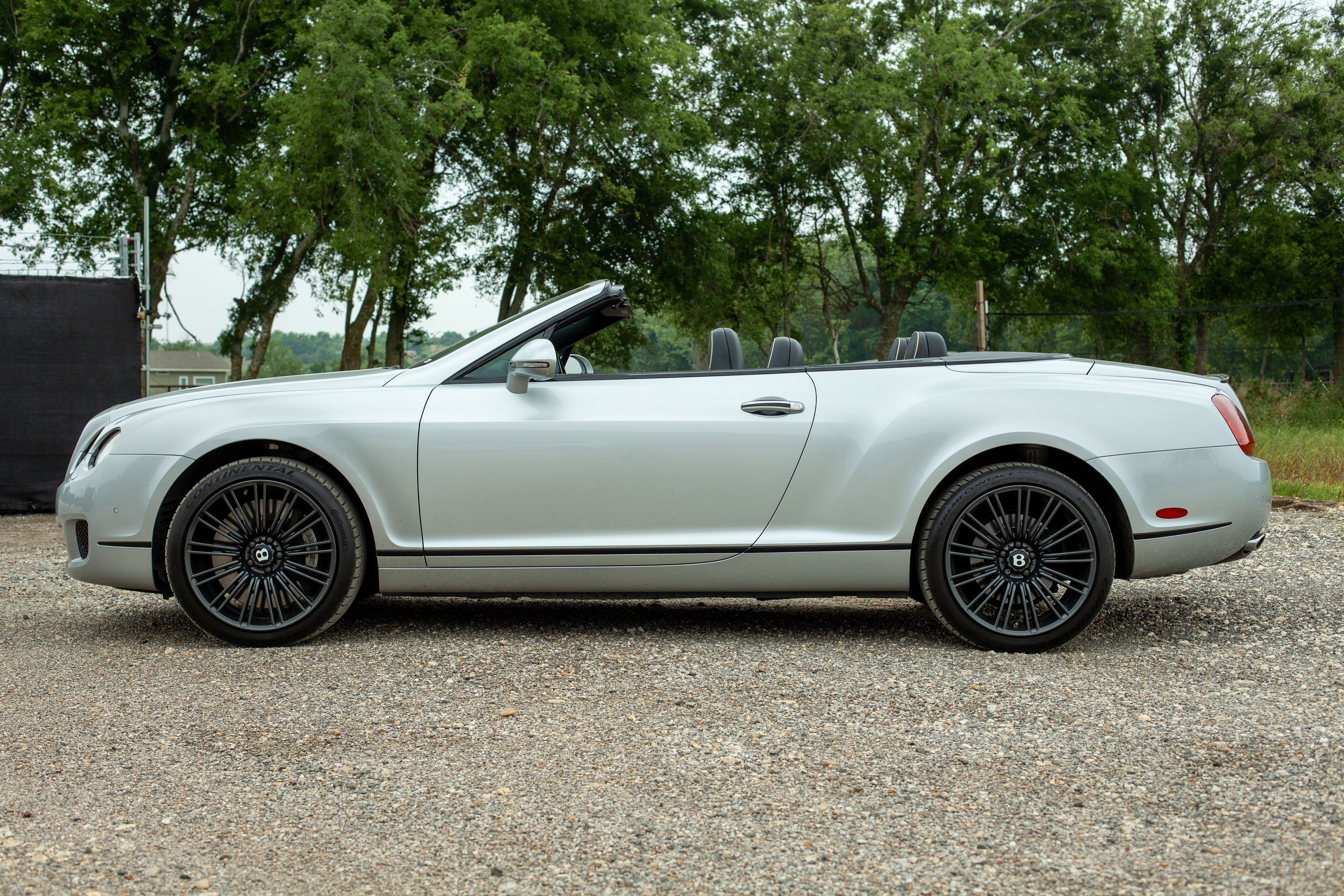 6.0L 12 Cylinder, 600HP, AWD