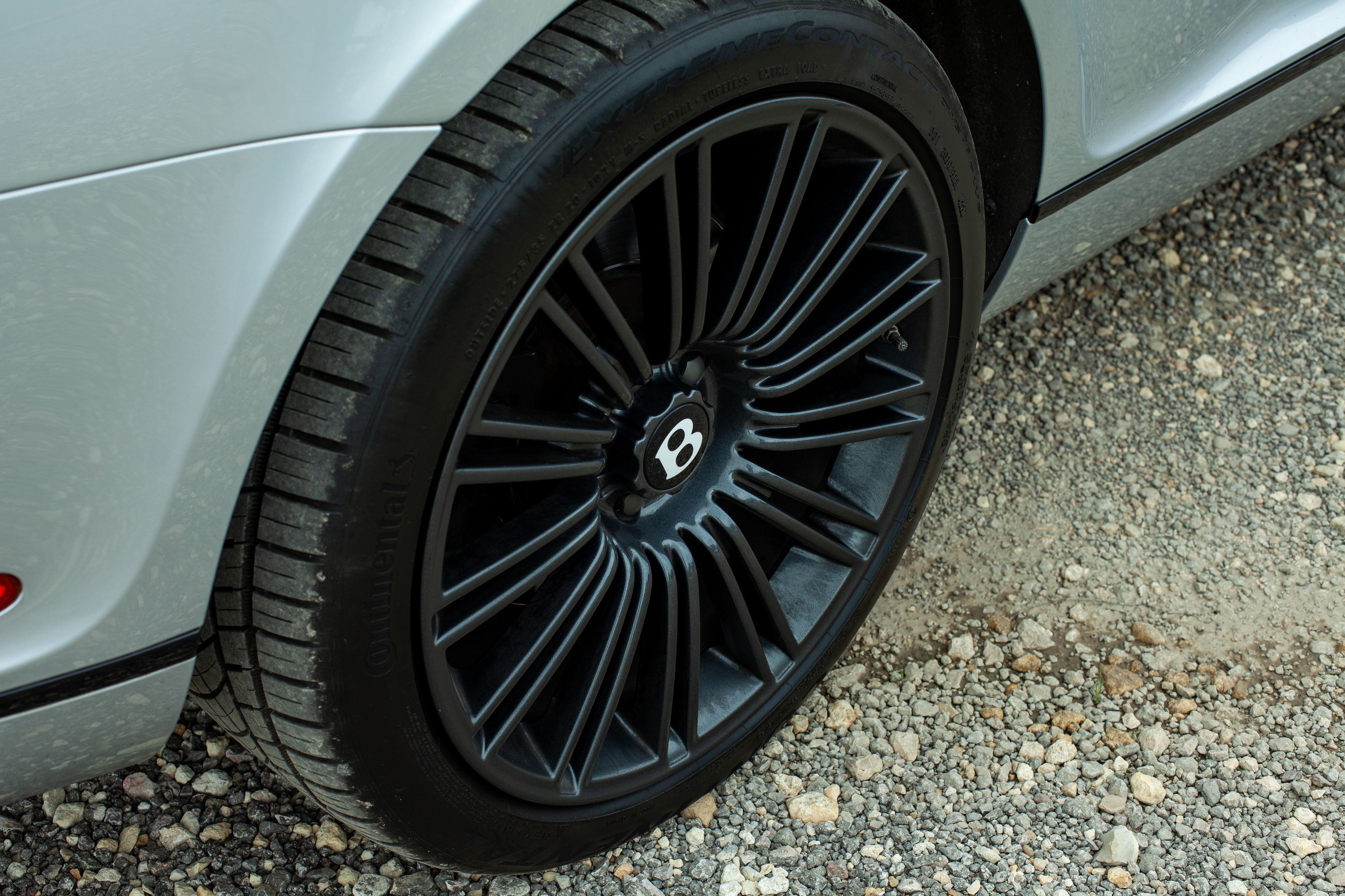 6.0L 12 Cylinder, 600HP, AWD