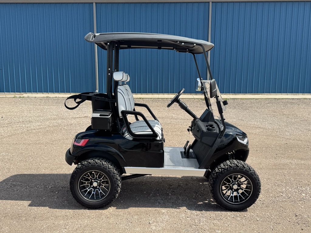 Lifted 2 Seater Black/White