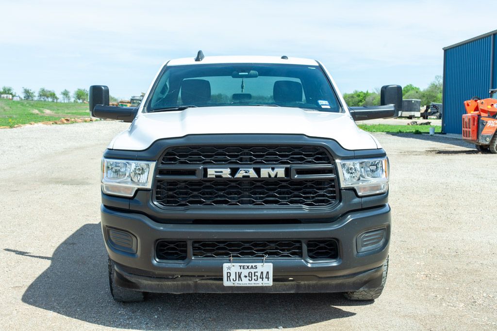Crew Cab | Tradesman 4x2 | 6.4L Hemi Gasoline | Backup Camera | Anti-Spin Differential | Trailer Brake Controller | Exterior 115V Outlet.