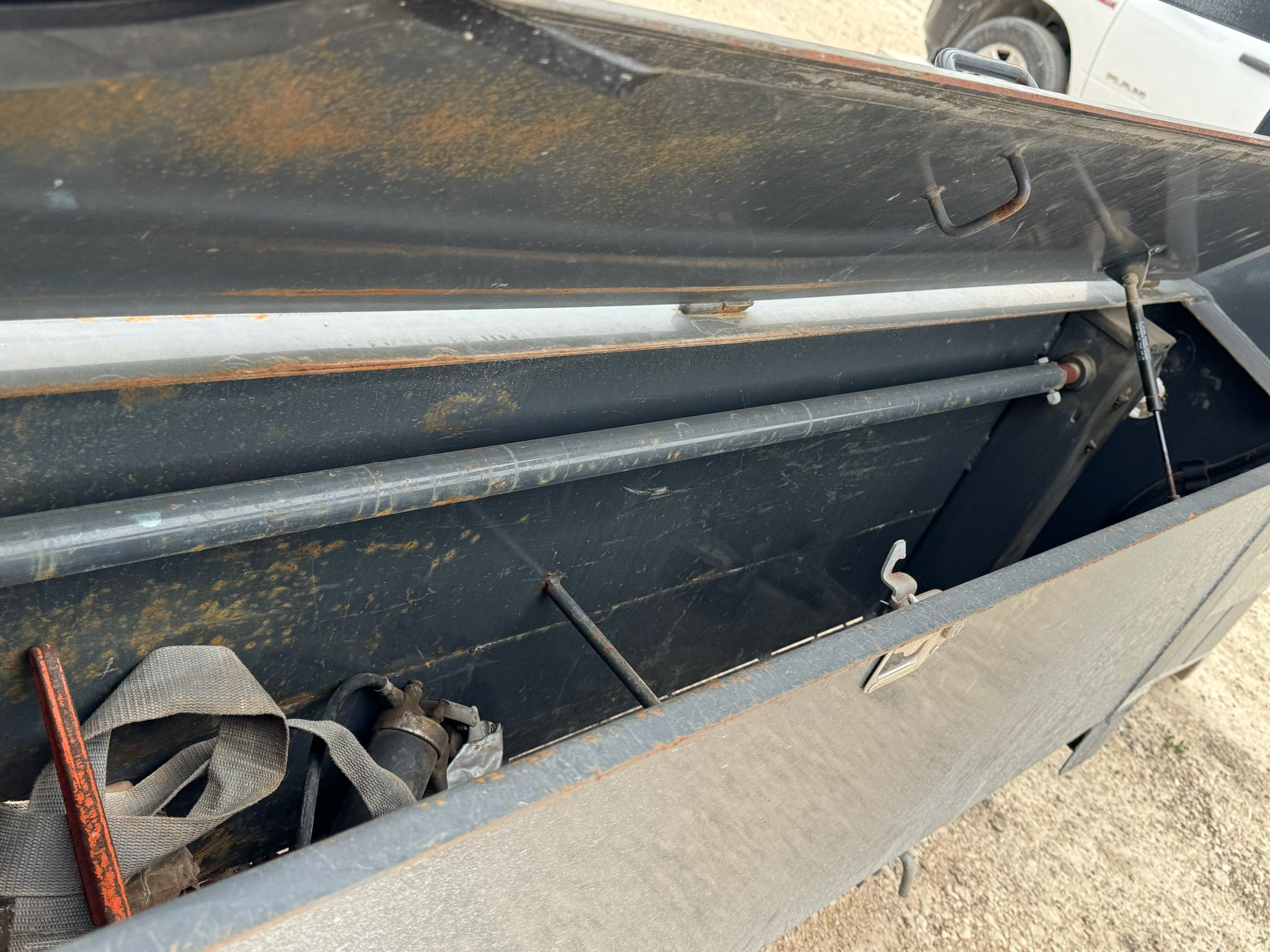 H8022427 | 102” x 24’, 14000 lbs gross weight, Gooseneck, Dove tail