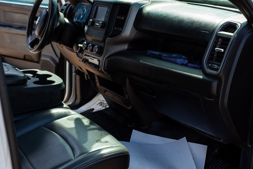 Crew Cab | Tradesman 4x2 | 6.4L Hemi Gasoline | Backup Camera | Anti-Spin Differential | Trailer Brake Controller | Exterior 115V Outlet.