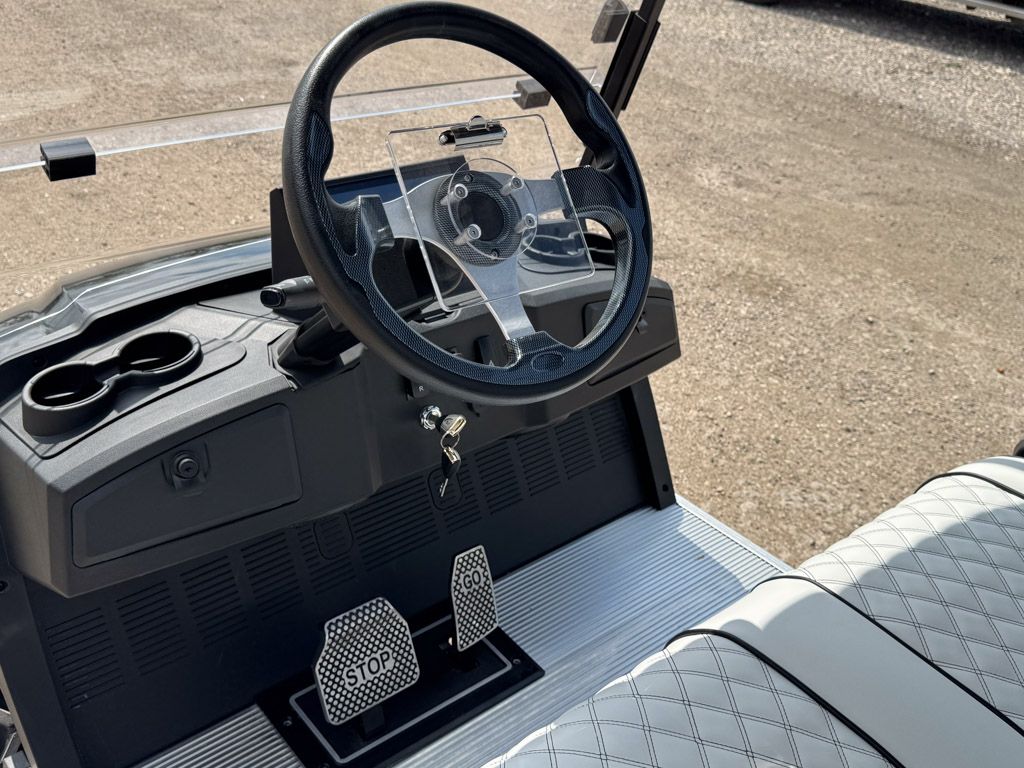 Lifted 2 Seater Black/White