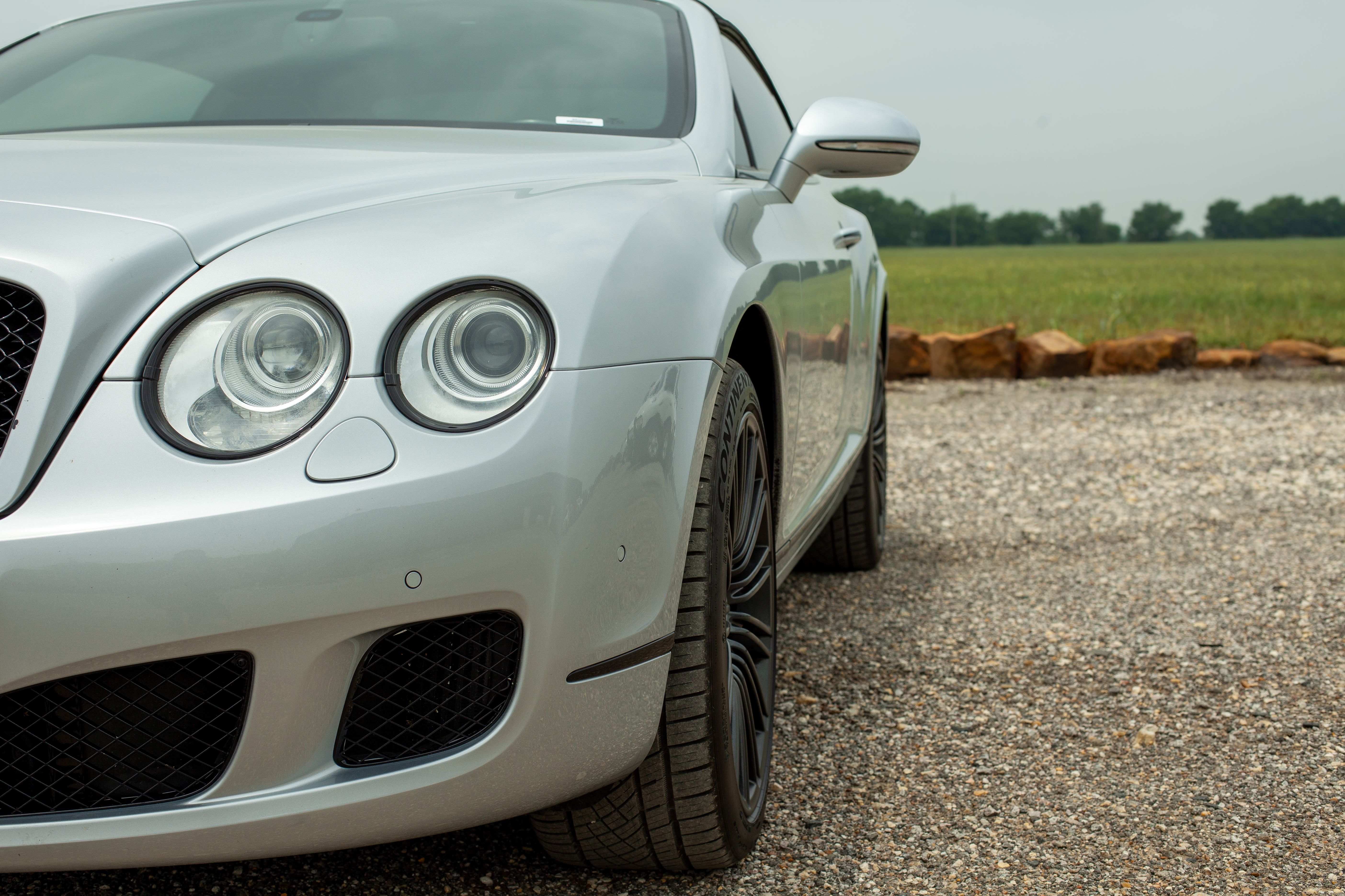 6.0L 12 Cylinder, 600HP, AWD