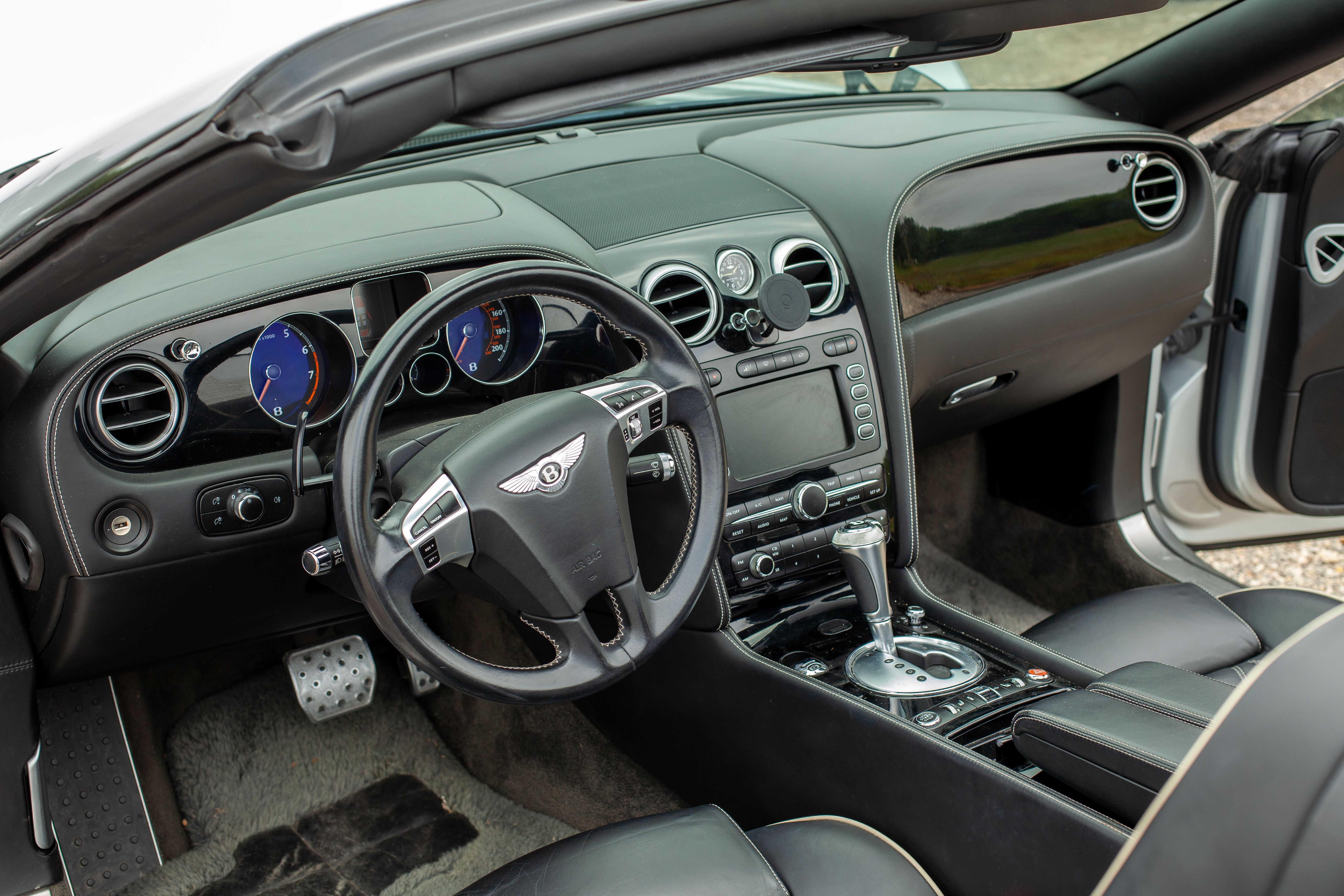 6.0L 12 Cylinder, 600HP, AWD