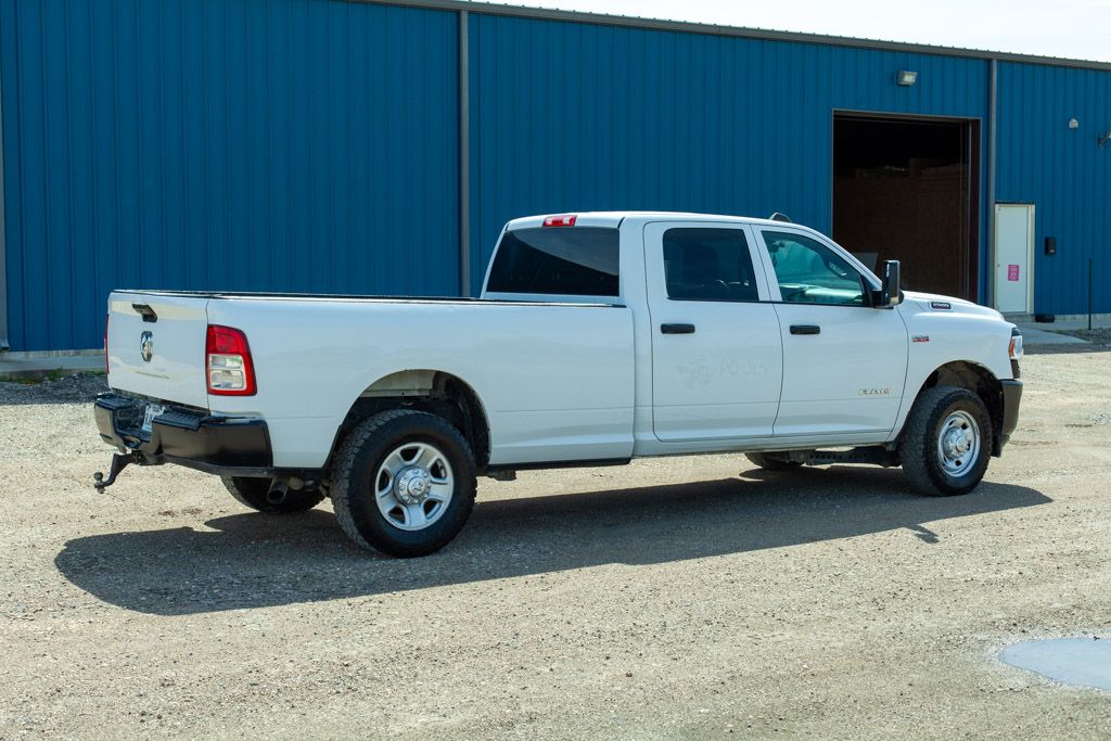 Crew Cab | Tradesman 4x2 | 6.4L Hemi Gasoline | Backup Camera | Anti-Spin Differential | Trailer Brake Controller | Exterior 115V Outlet.