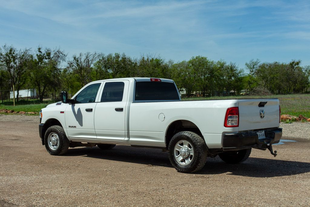 Crew Cab | Tradesman 4x2 | 6.4L Hemi Gasoline | Backup Camera | Anti-Spin Differential | Trailer Brake Controller | Exterior 115V Outlet.