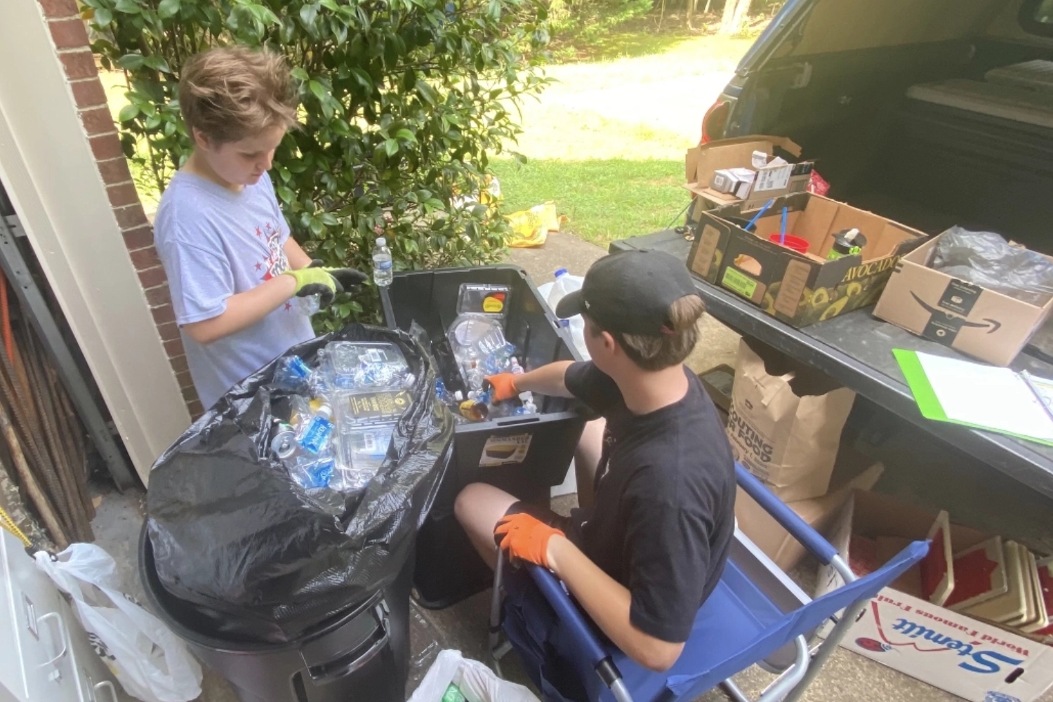 DoSomething member Jimmy recycled 621 plastic bottles