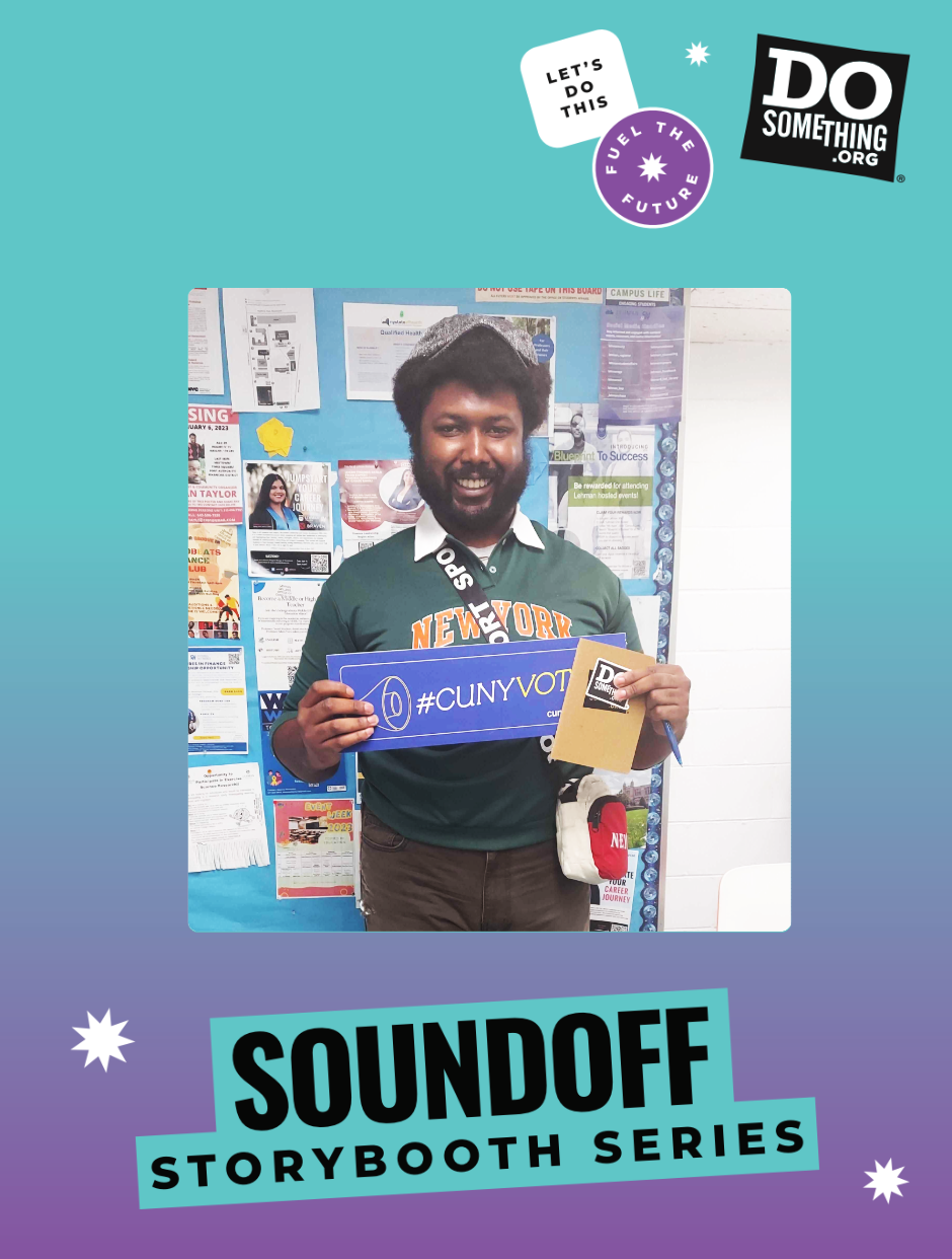 Kevin holding a sign with the logg "Soundoff Storybooth Series"