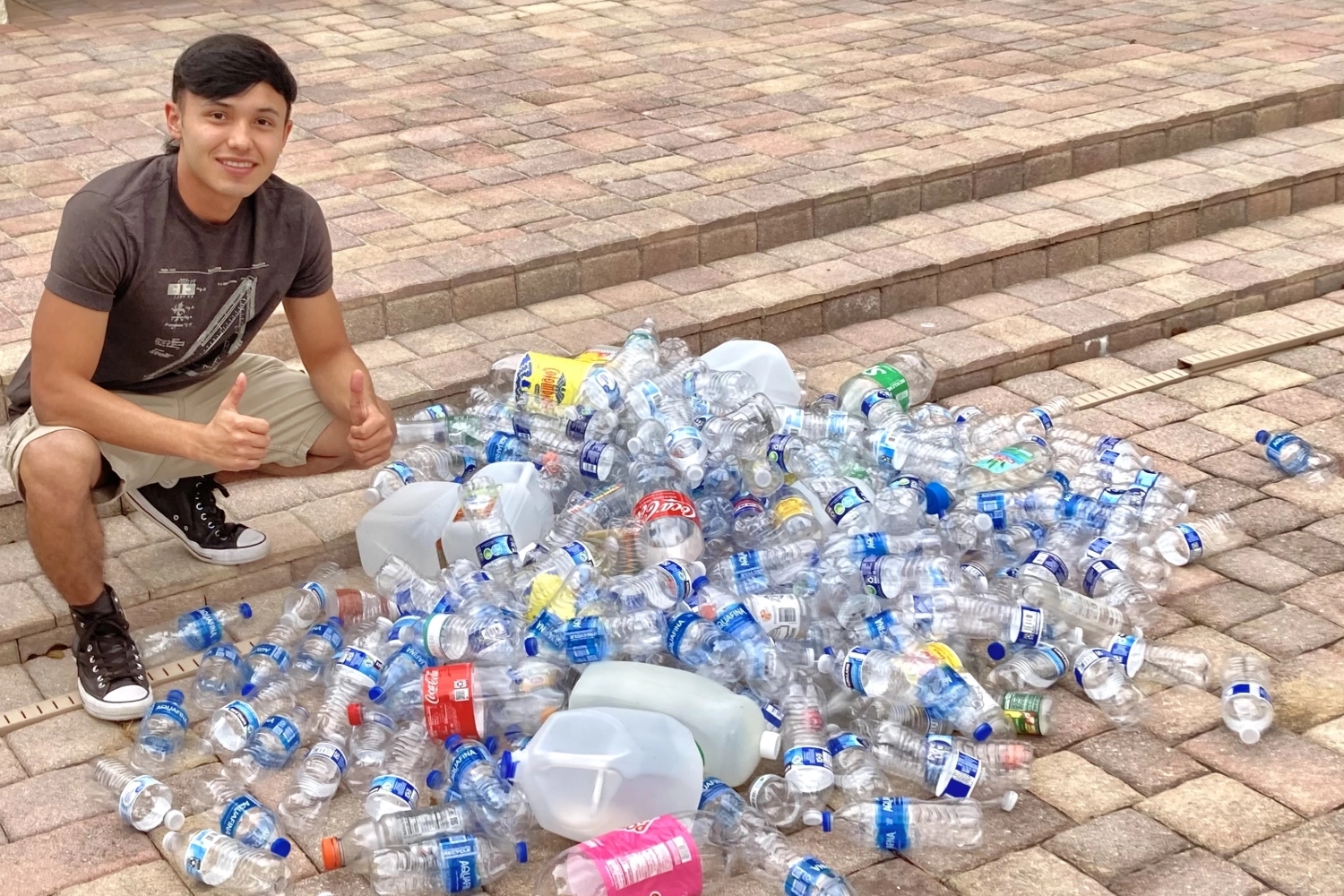 DoSomething member Juan recycled 253 plastic bottles