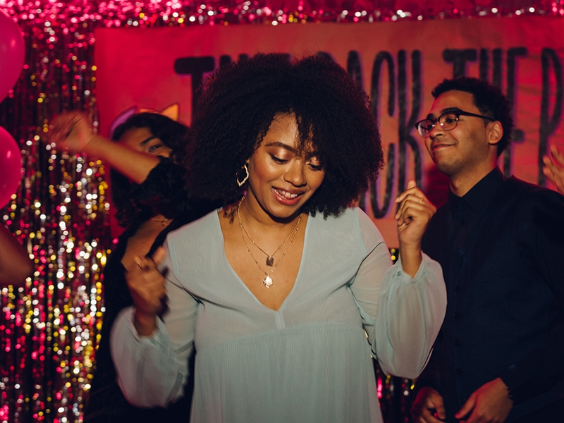 A Beginner's Guide to Dancing at Prom