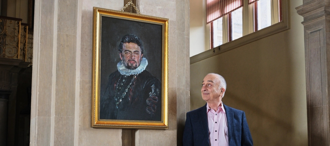 Tony Robinson, who played Baldrick in the TV show, unveiled the new painting at English Heritage's Audley End House - a historic Jacobean mansion in Essex