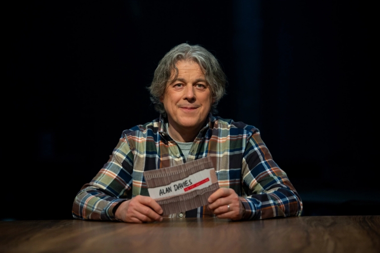 Alan Davies