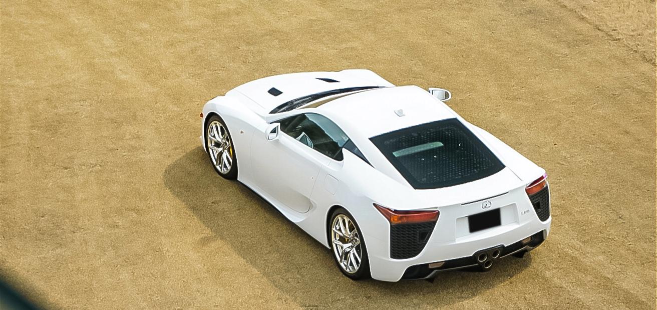 View the 2011 Lexus LFA for sale exterior image (4)