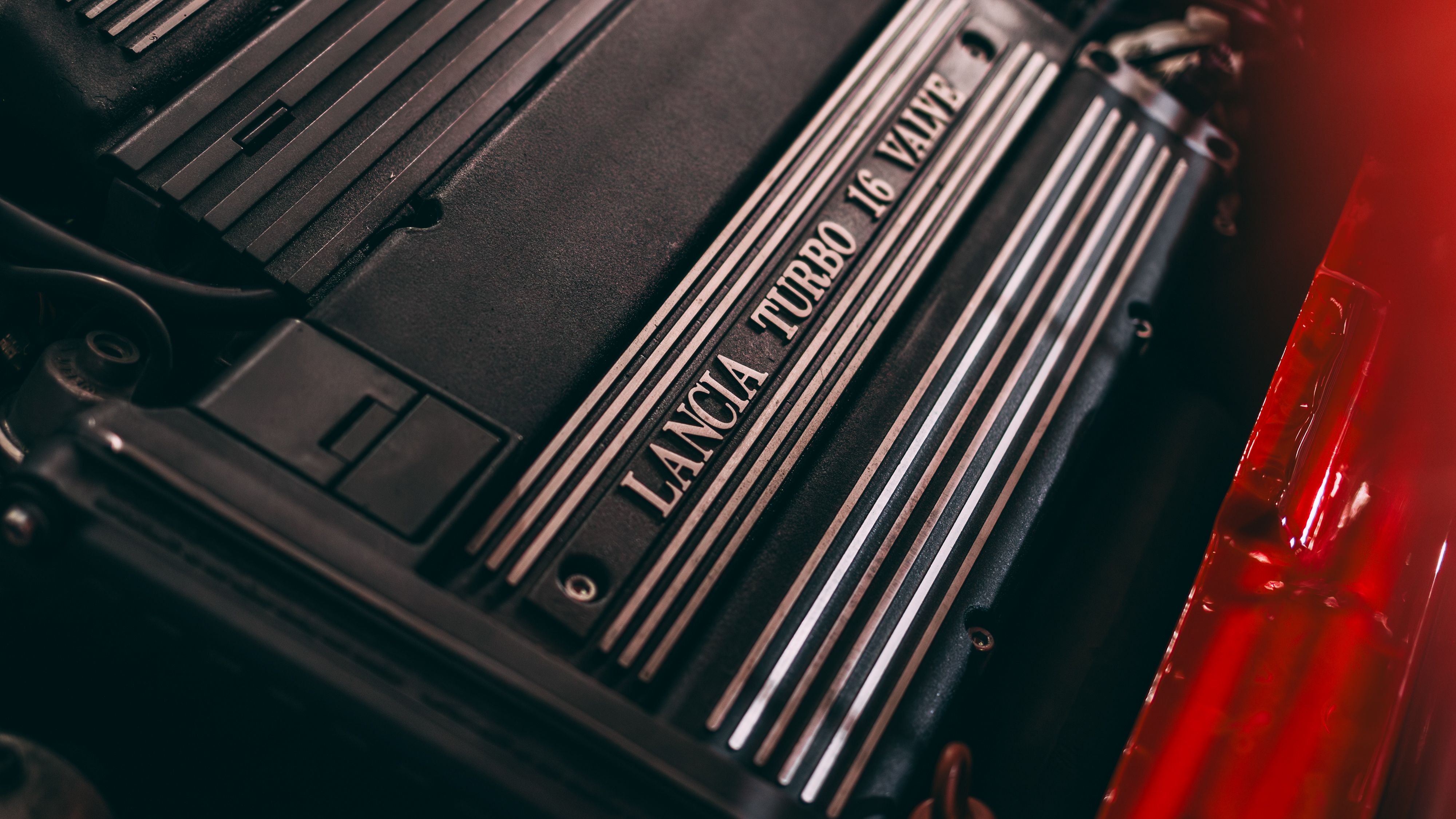 View the mechanic of the 1990 Lancia Delta Integrale 16V for sale (1)