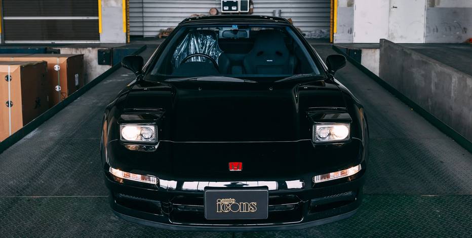 View the exterior of the 1994 Honda NSX Type R (NA1) for sale (2)