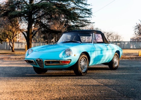 View the exterior of the 1967 Alfa Romeo Spider Duetto 1600 for sale (1)