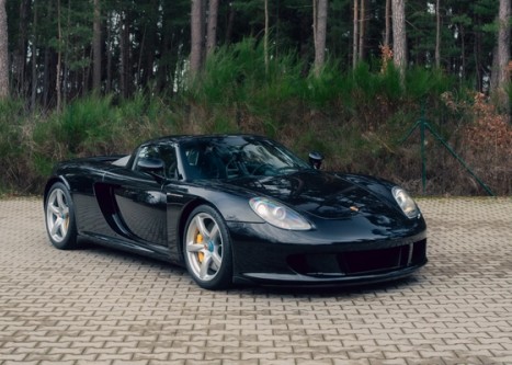 View 2004 Porsche Carrera GT (Black) for sale exterior image (2)