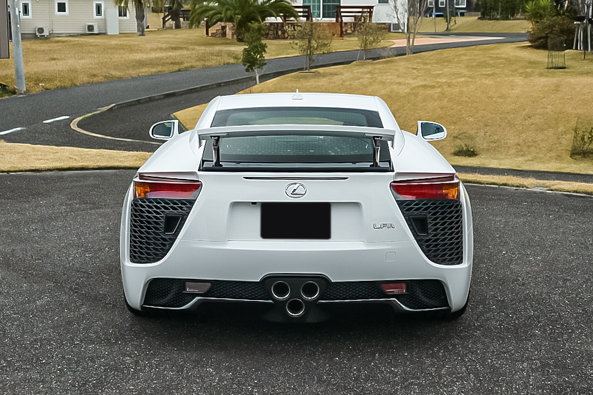 View the 2011 Lexus LFA for sale exterior image (8)