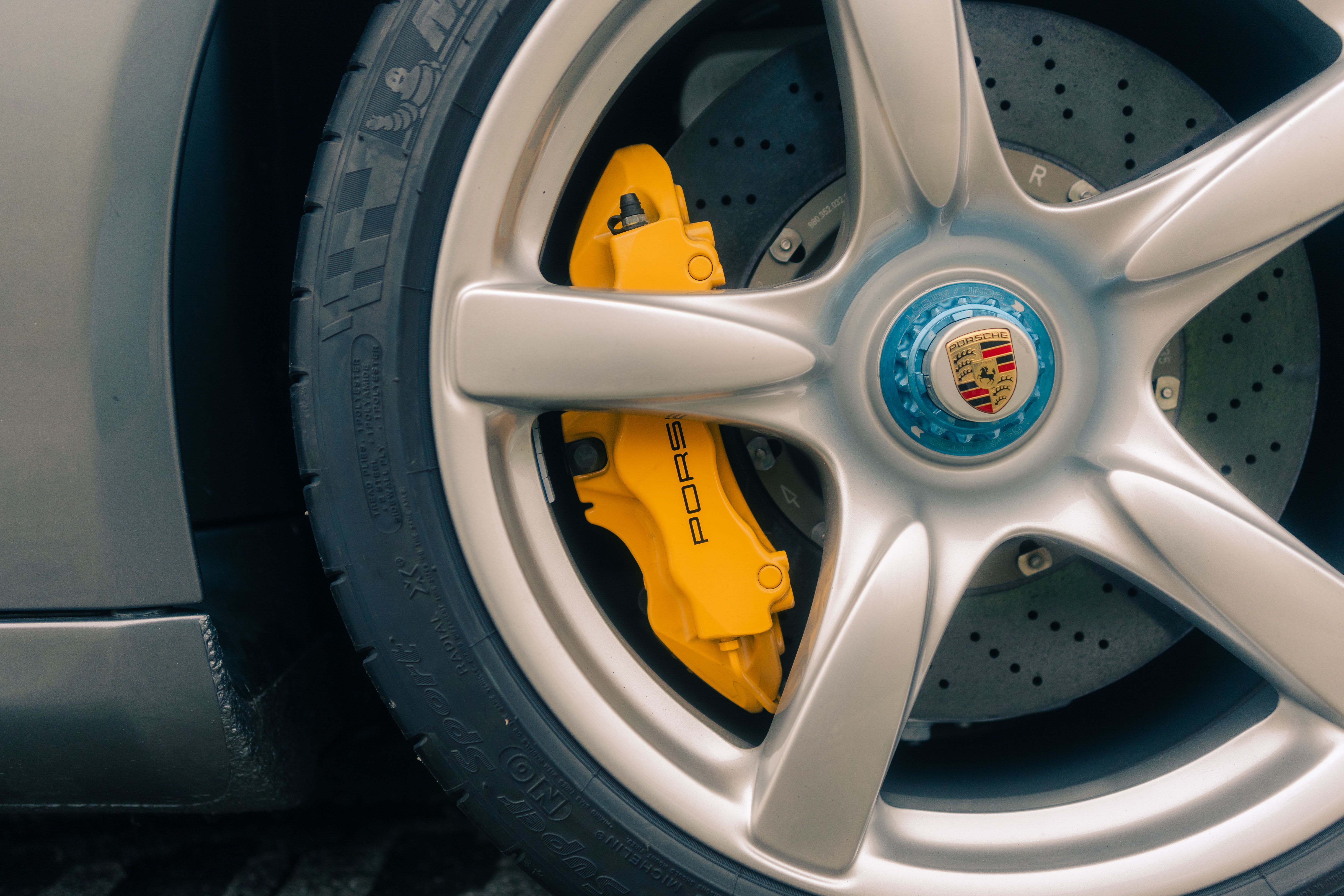 View 2004 Porsche Carrera GT (Grey) for sale exterior image (9)