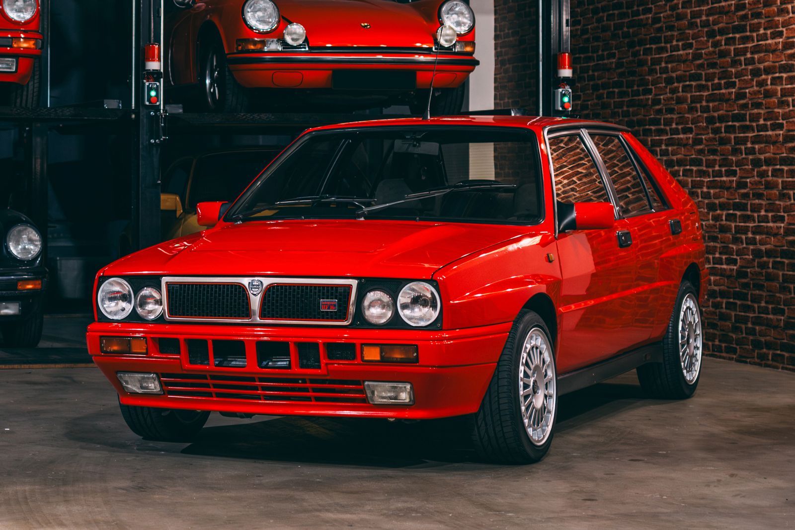 View the exterior of the 1990 Lancia Delta Integrale 16V for sale (1)