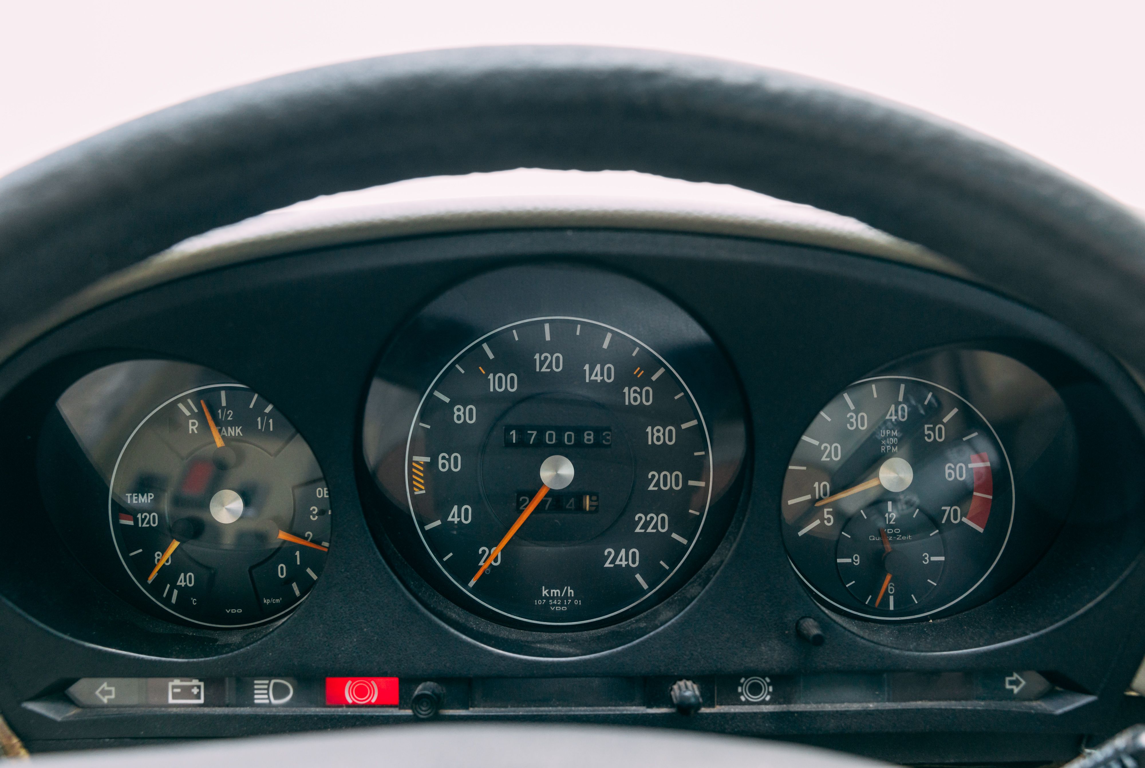 View 1982 Mercedes Benz 450SLC for sale interior image (5)