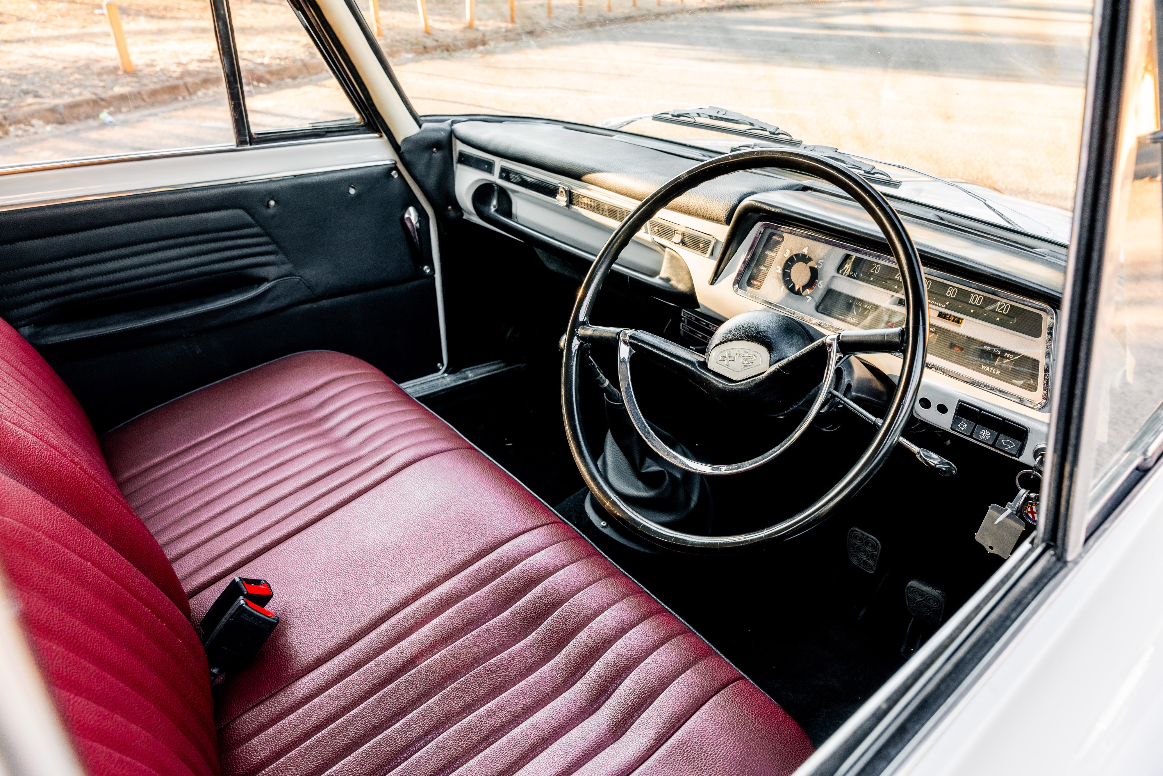 View the interior of the 1964 Alfa Romeo Giulia Ti for sale (1)