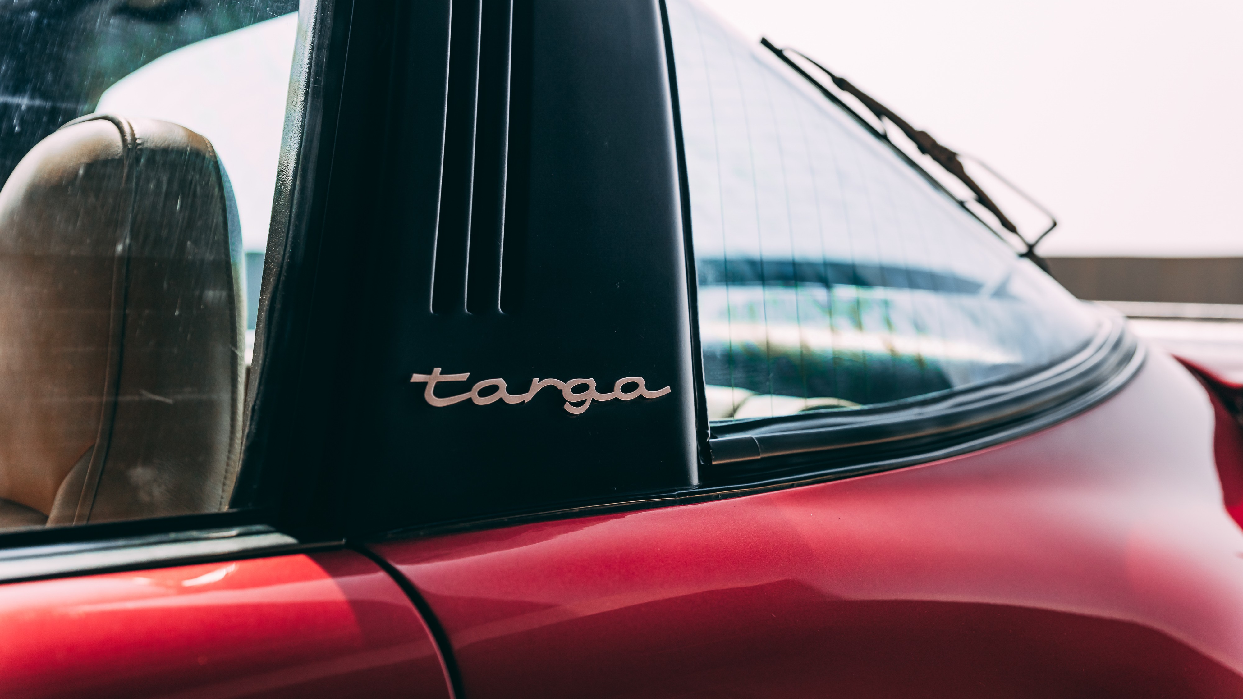 View the exterior of the 1981 Porsche 911 SC Targa for sale (5)