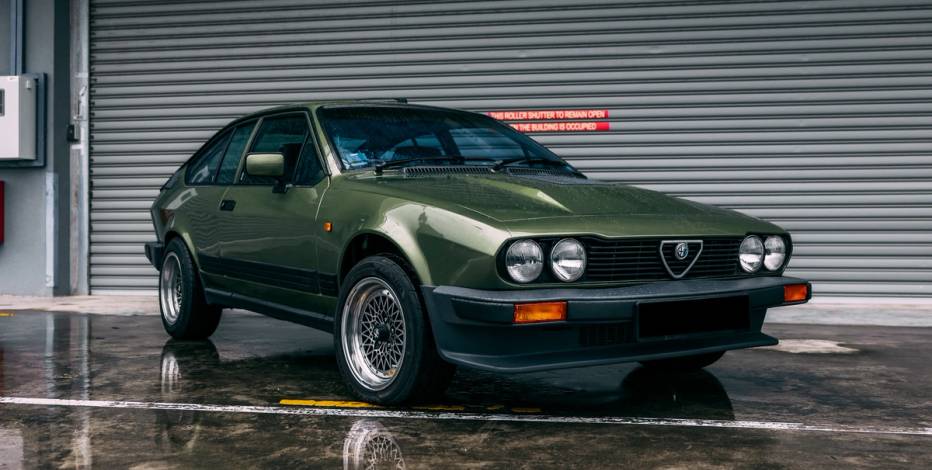 View 1982 Alfa Romeo GTV6 2.5 for sale exterior image (9)