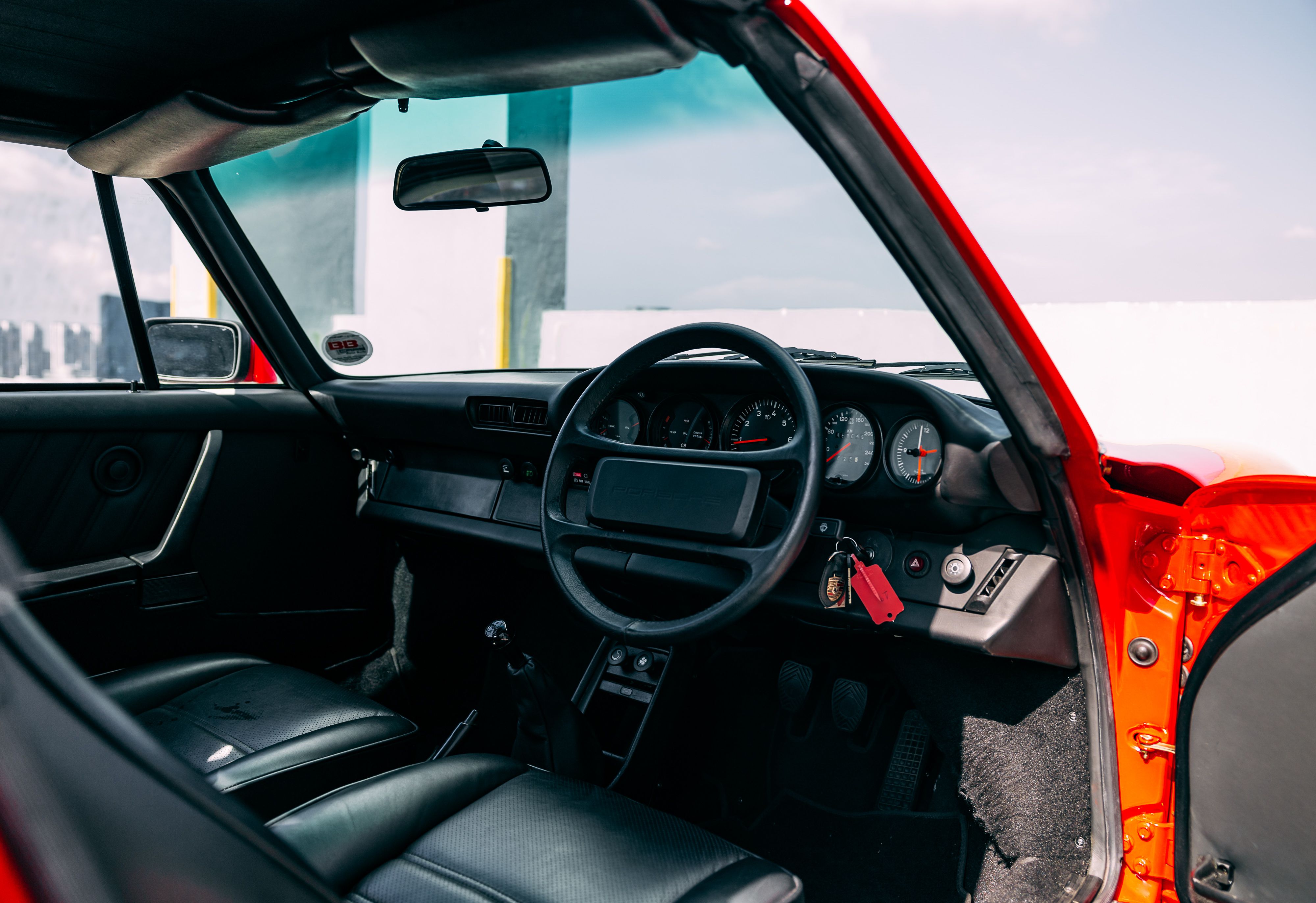 View the interior of the 1985 Porsche 911 3.2 Carrera Targa for sale (1)