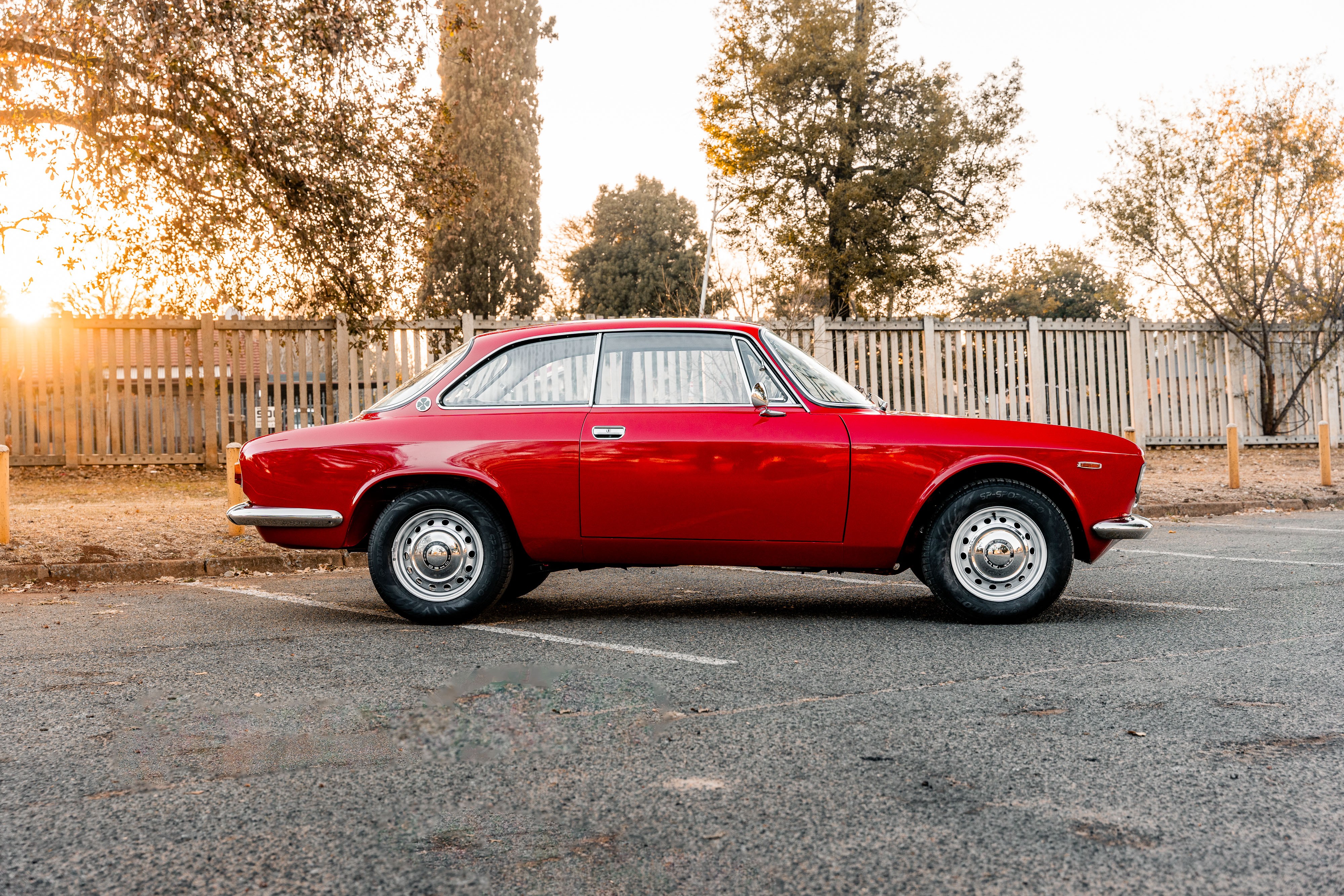 View 1969 Alfa Romeo Giulia Sprint GT Veloce (red) for sale exterior image (2)