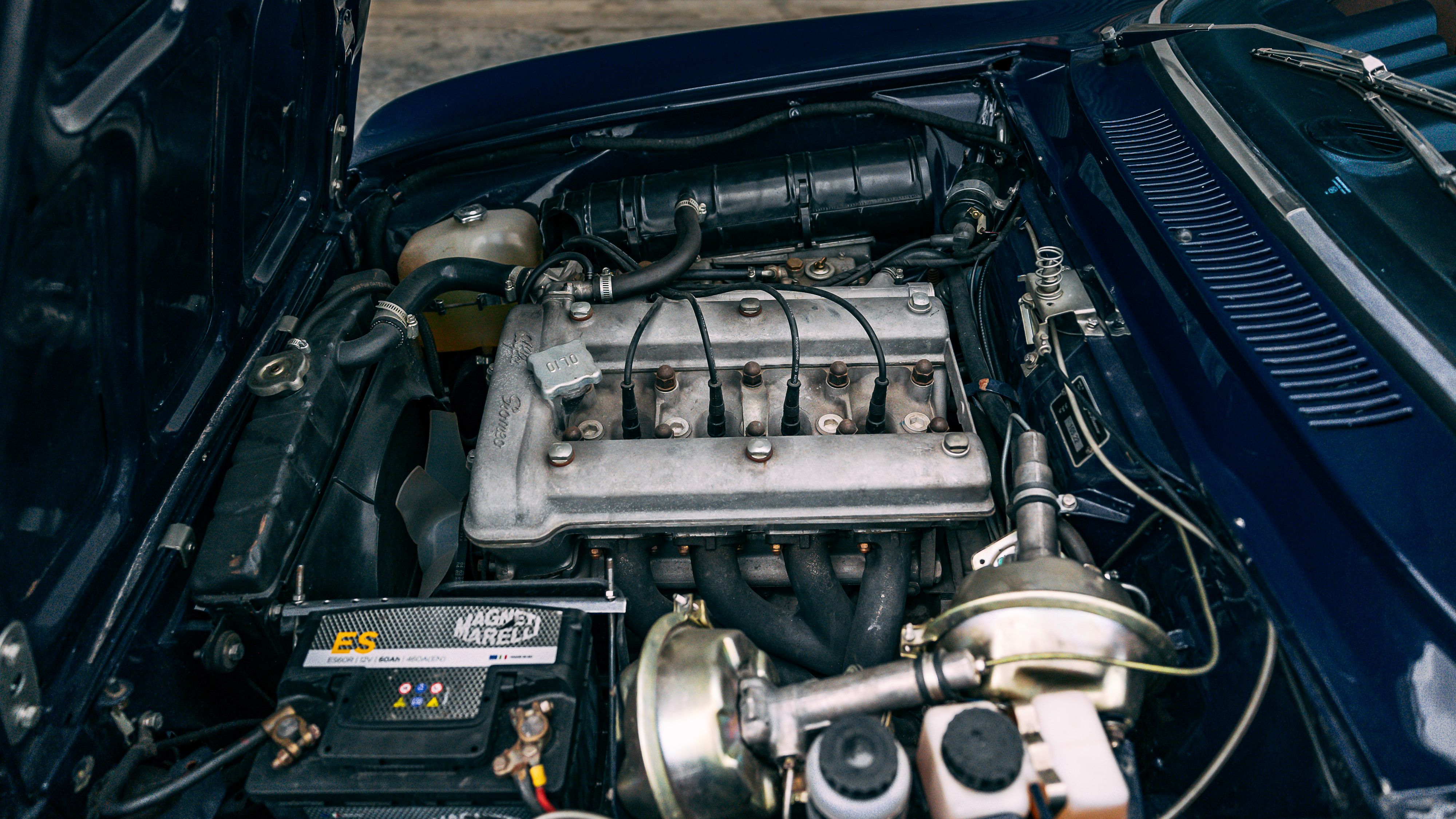 View 1975 Alfa Romeo 105 2000GTV for sale mechanic image (1)