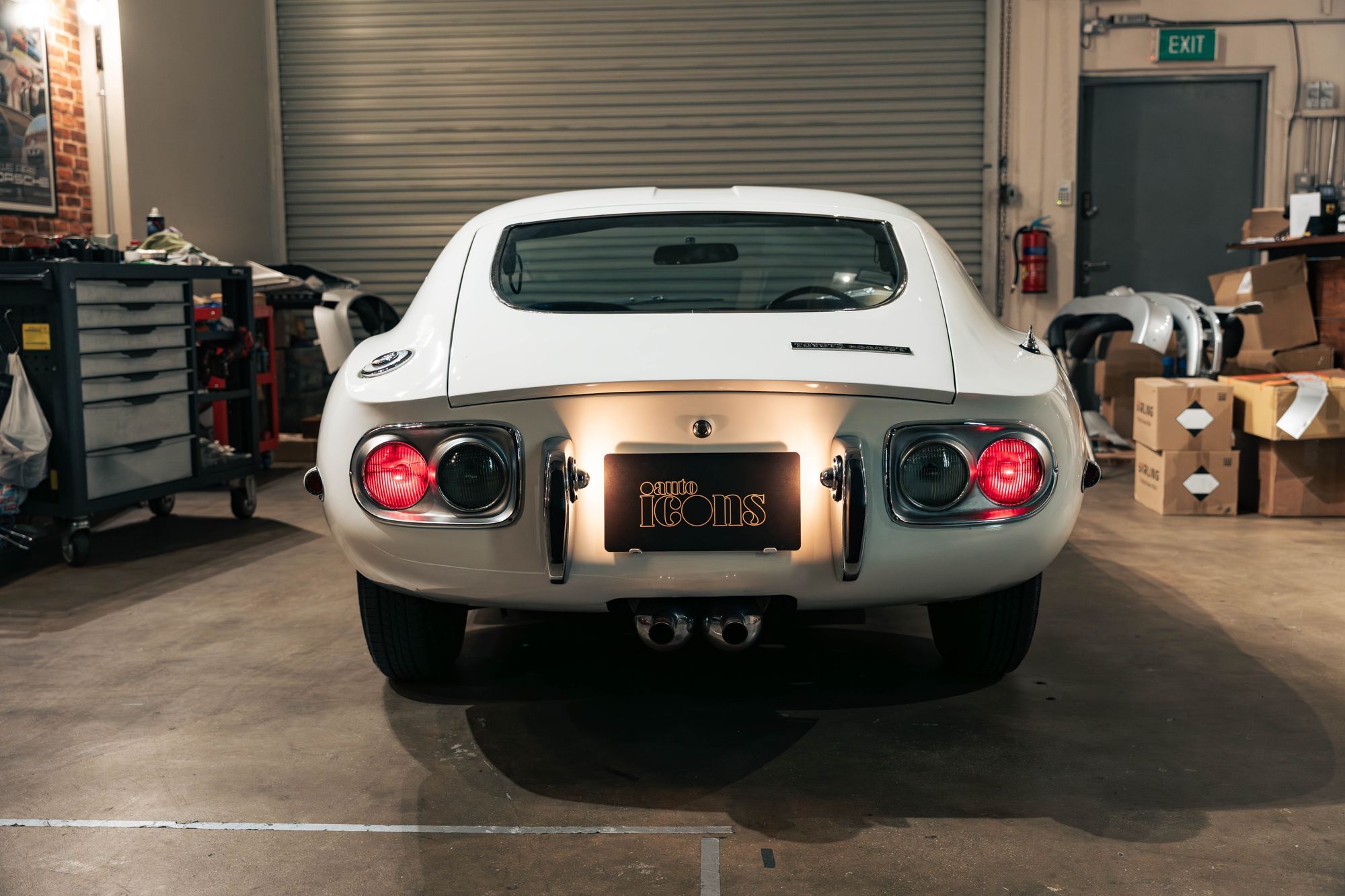 View 1967 Toyota 2000GT for sale exterior image (31)