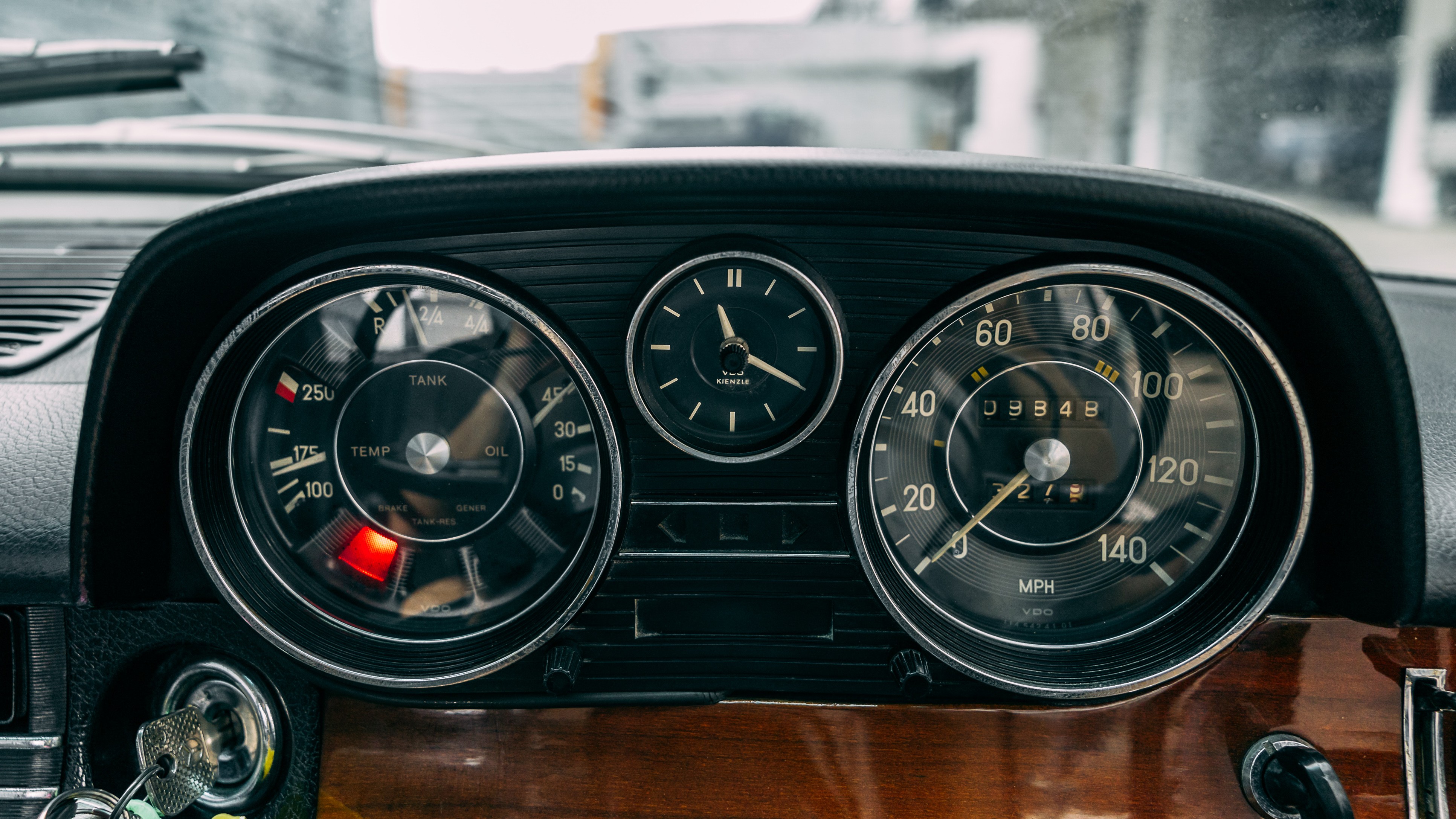 View 1970 Mercedes Benz 250CE for sale interior image (3)