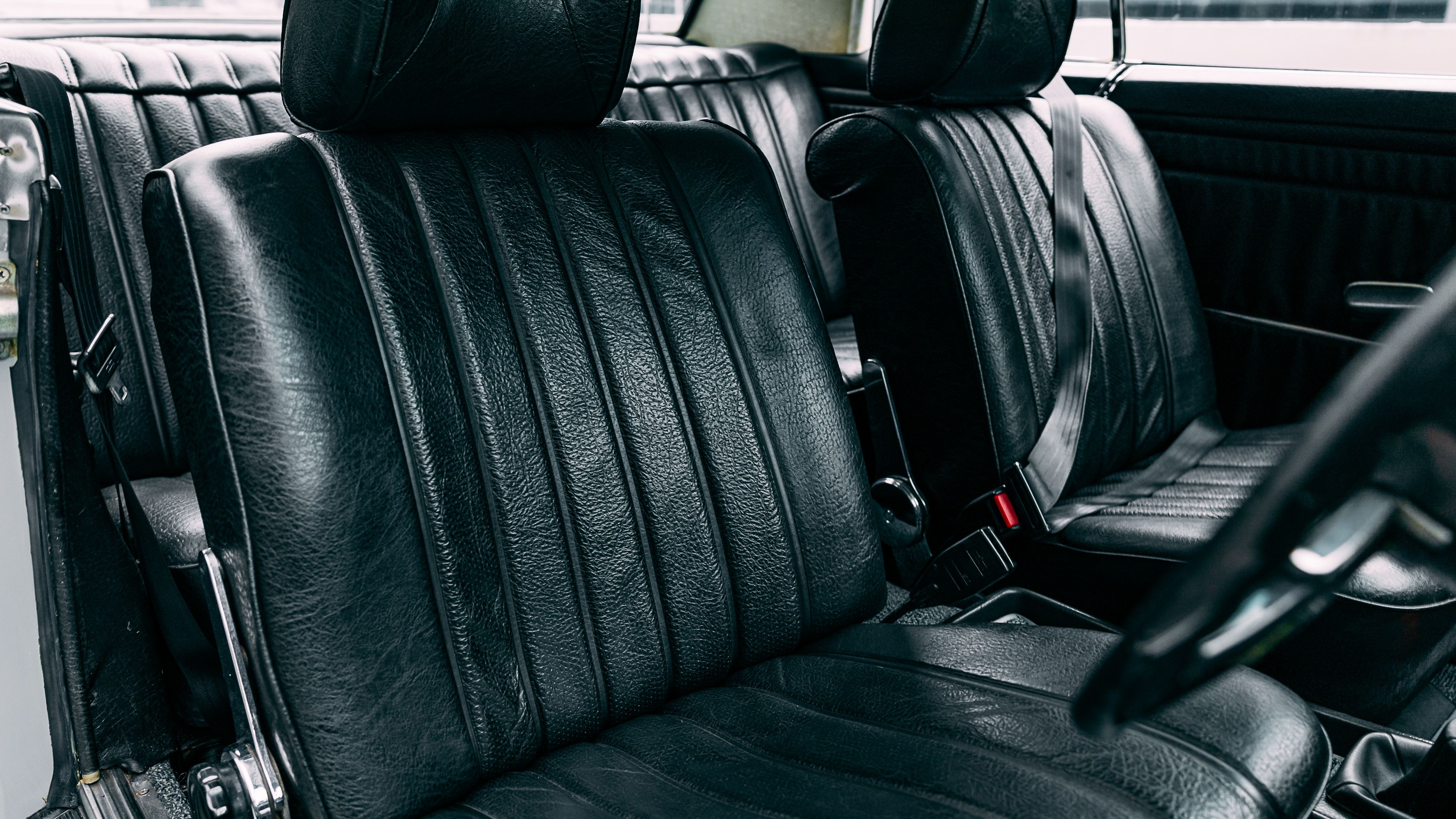 View 1970 Mercedes Benz 250CE for sale interior image (7)