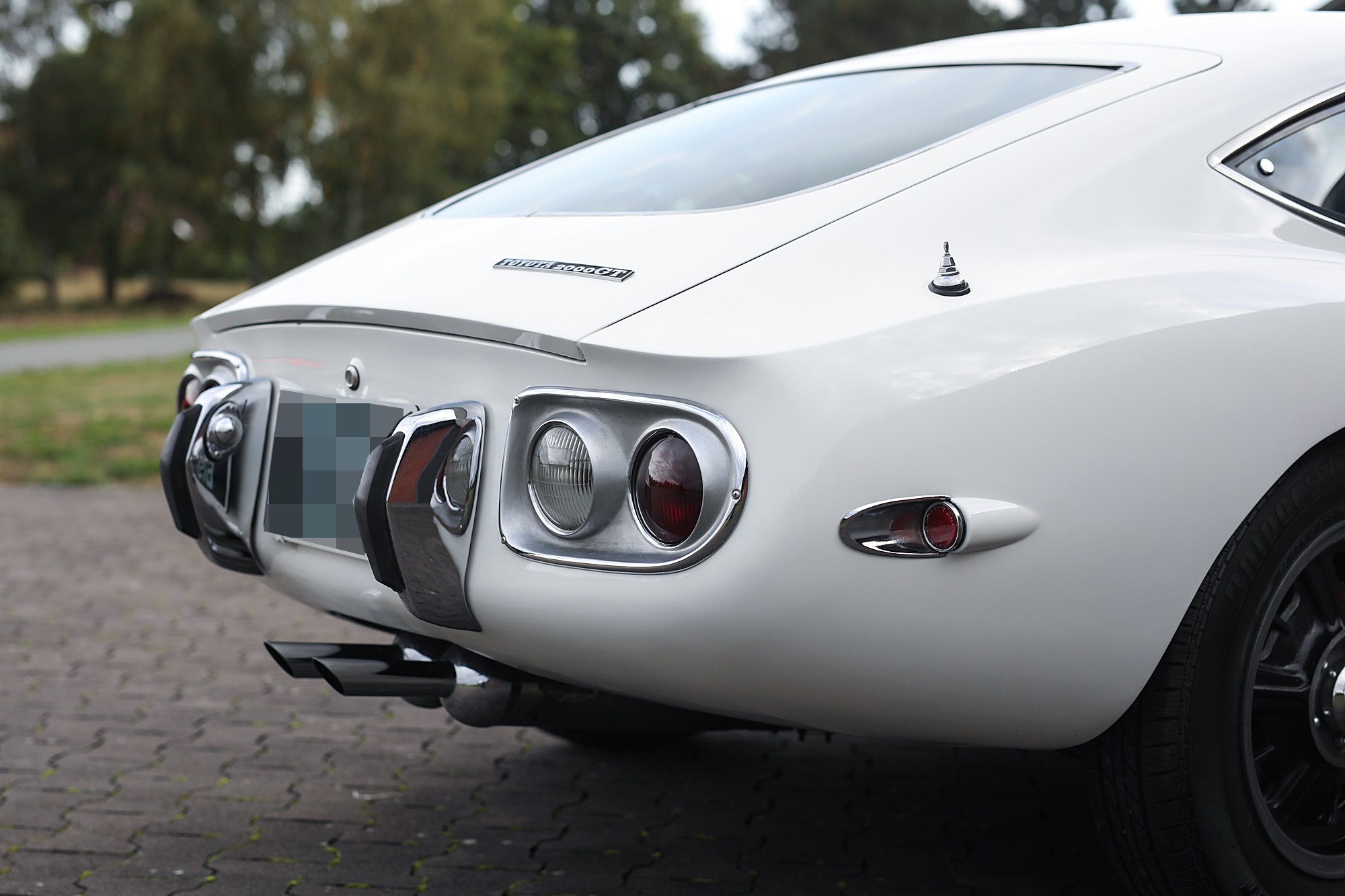 Toyota 2000GT Exterior