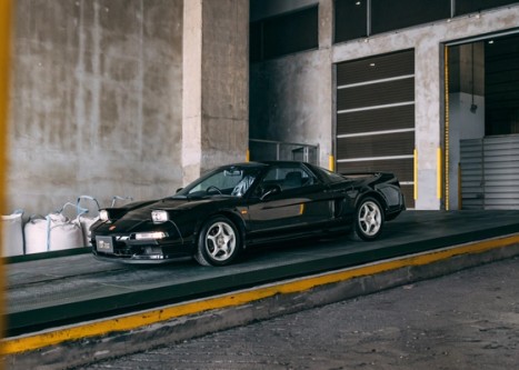 View the exterior of the 1994 Honda NSX Type R (NA1) for sale (1)