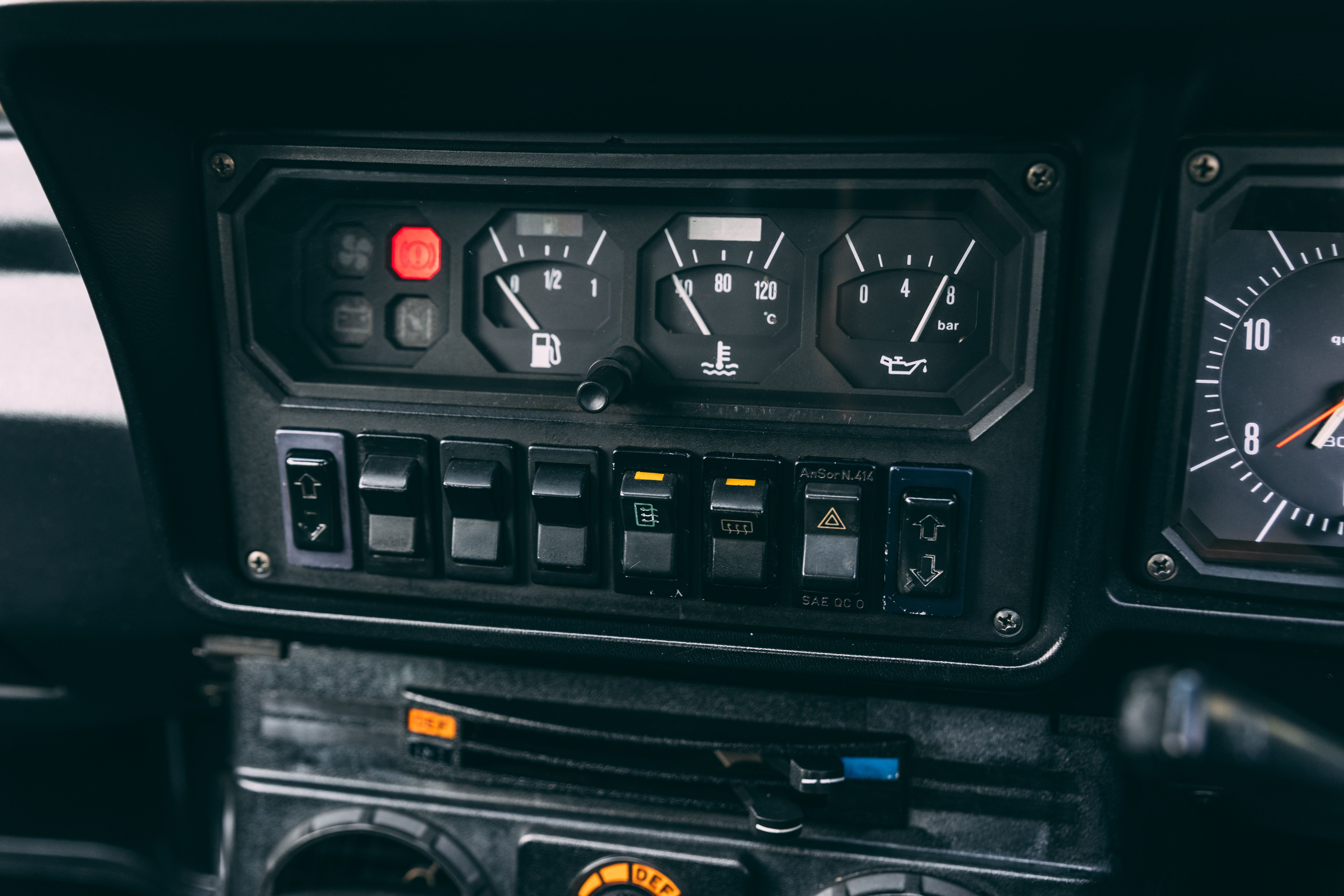 View the interior of the 1985 Alfa Romeo GTV6 3.0 for sale (White)