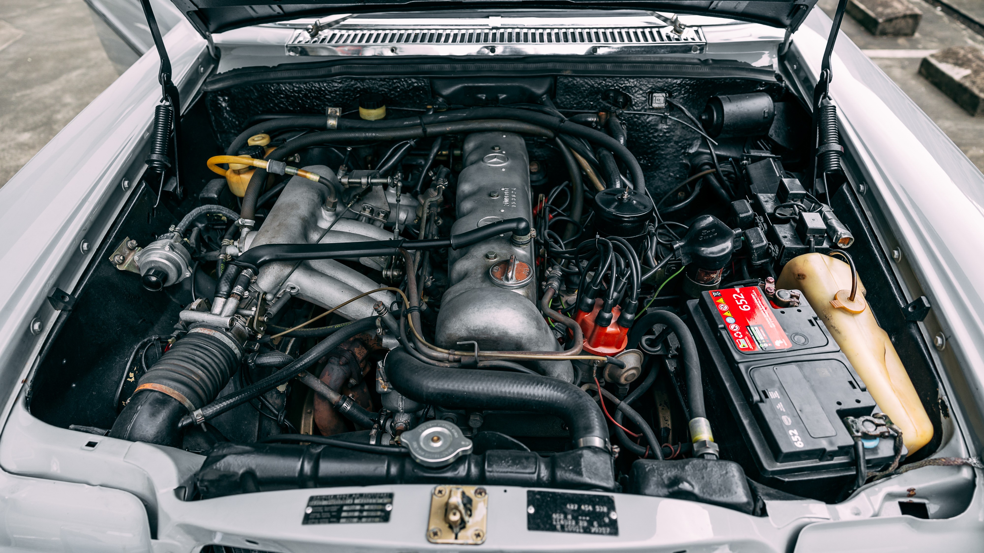 View 1970 Mercedes Benz 250CE for sale mechanic image (1)