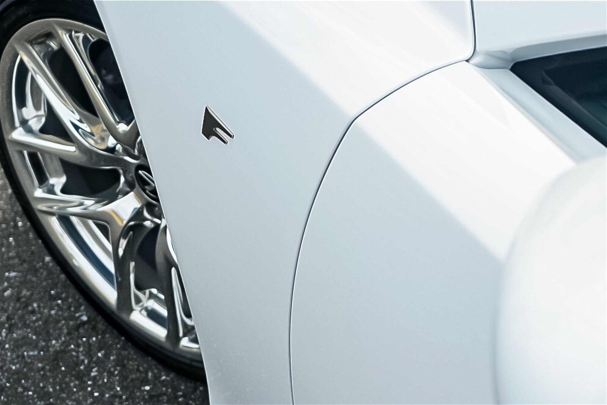 View the 2011 Lexus LFA for sale exterior image (7)